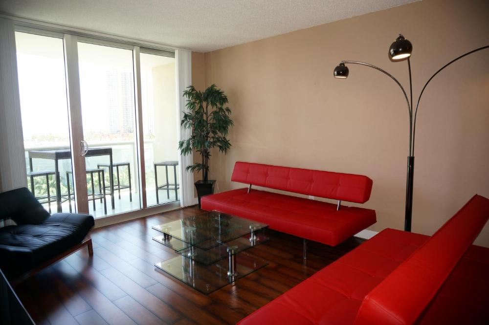 One-Bedroom Apartment with Ocean View interior